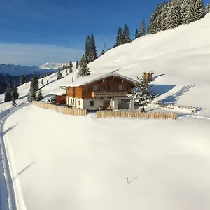 Chalet Wallegg - Alpine Premium - In-ski Out - Real Alpine Location Saalbach-Hinterglemm